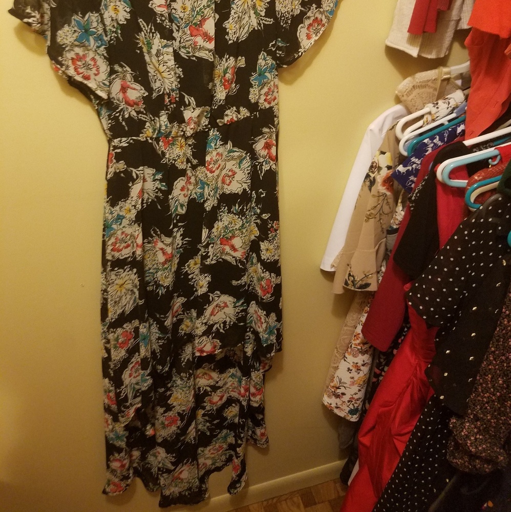 Dress - Picture 2 of 2